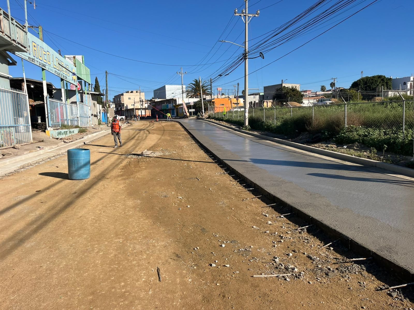 WhatsApp Image 2025-12-11 at 17.40.58 (2)